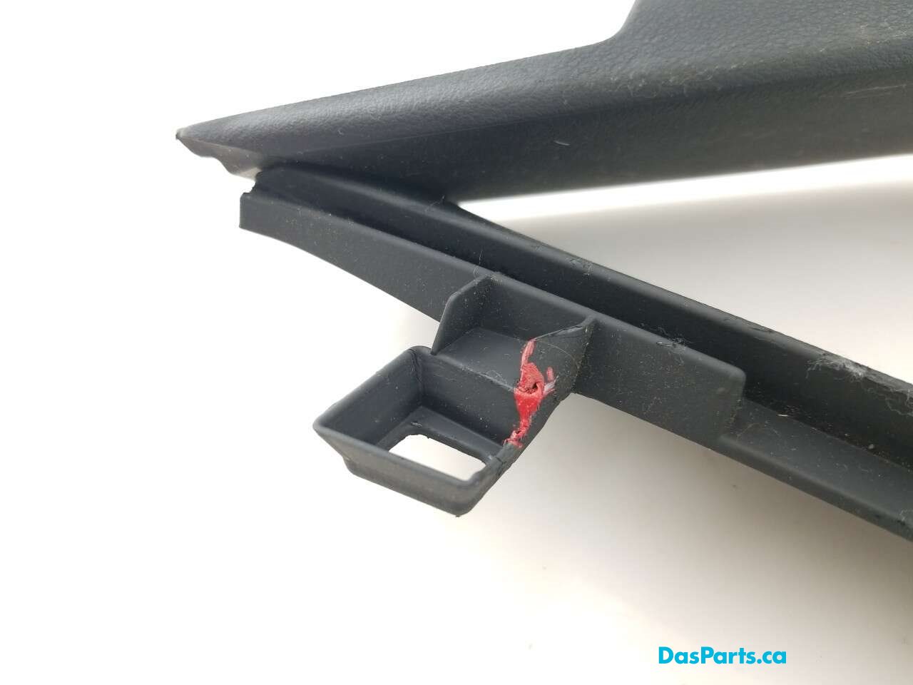 Quarter Glass Trim R