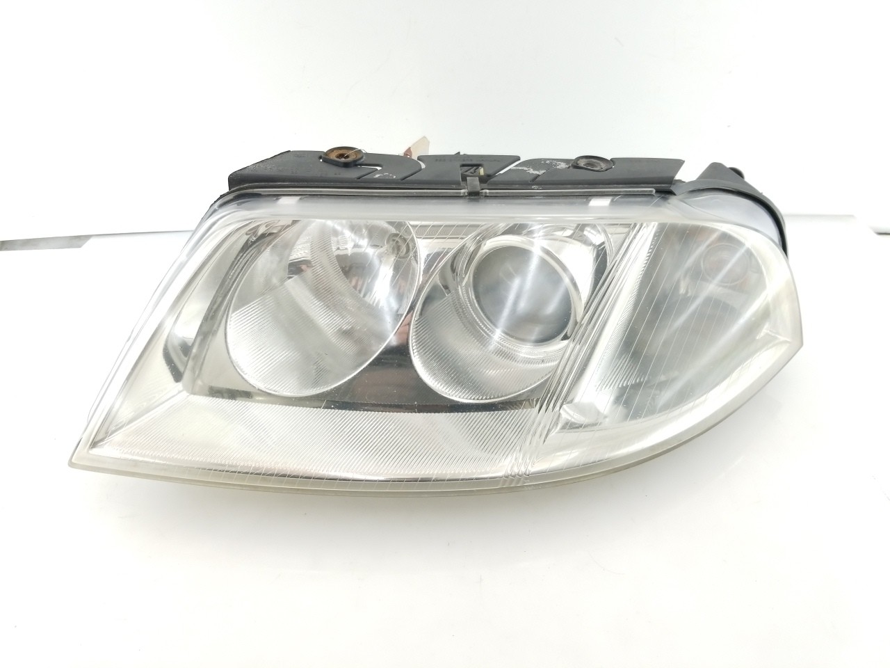 Headlight LF