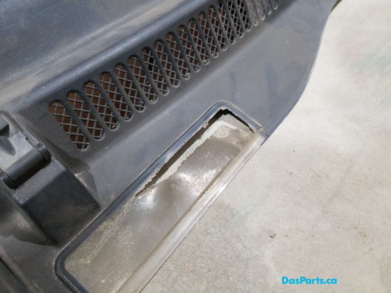 Wiper Cowl