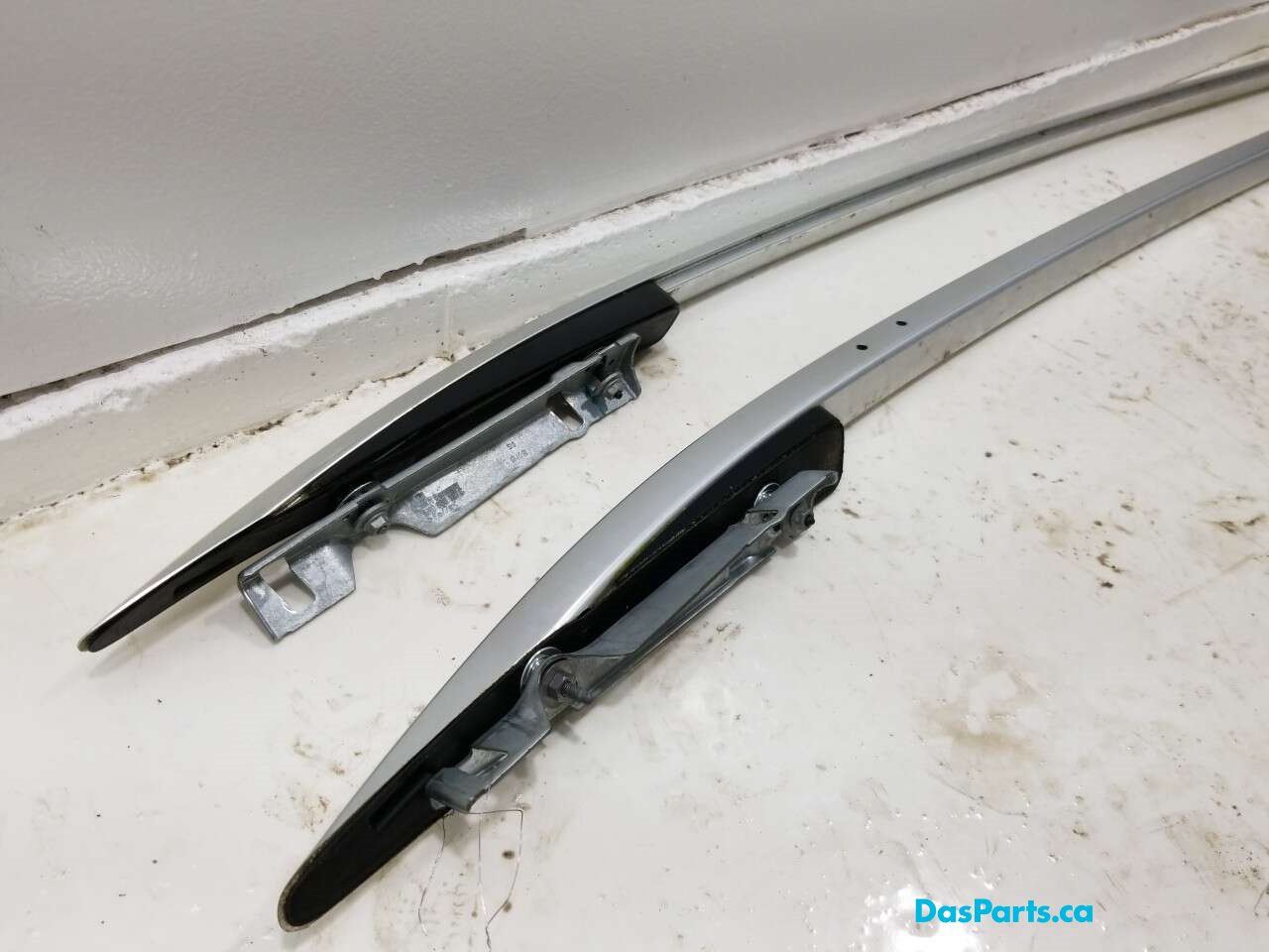 Roof Rail Pair