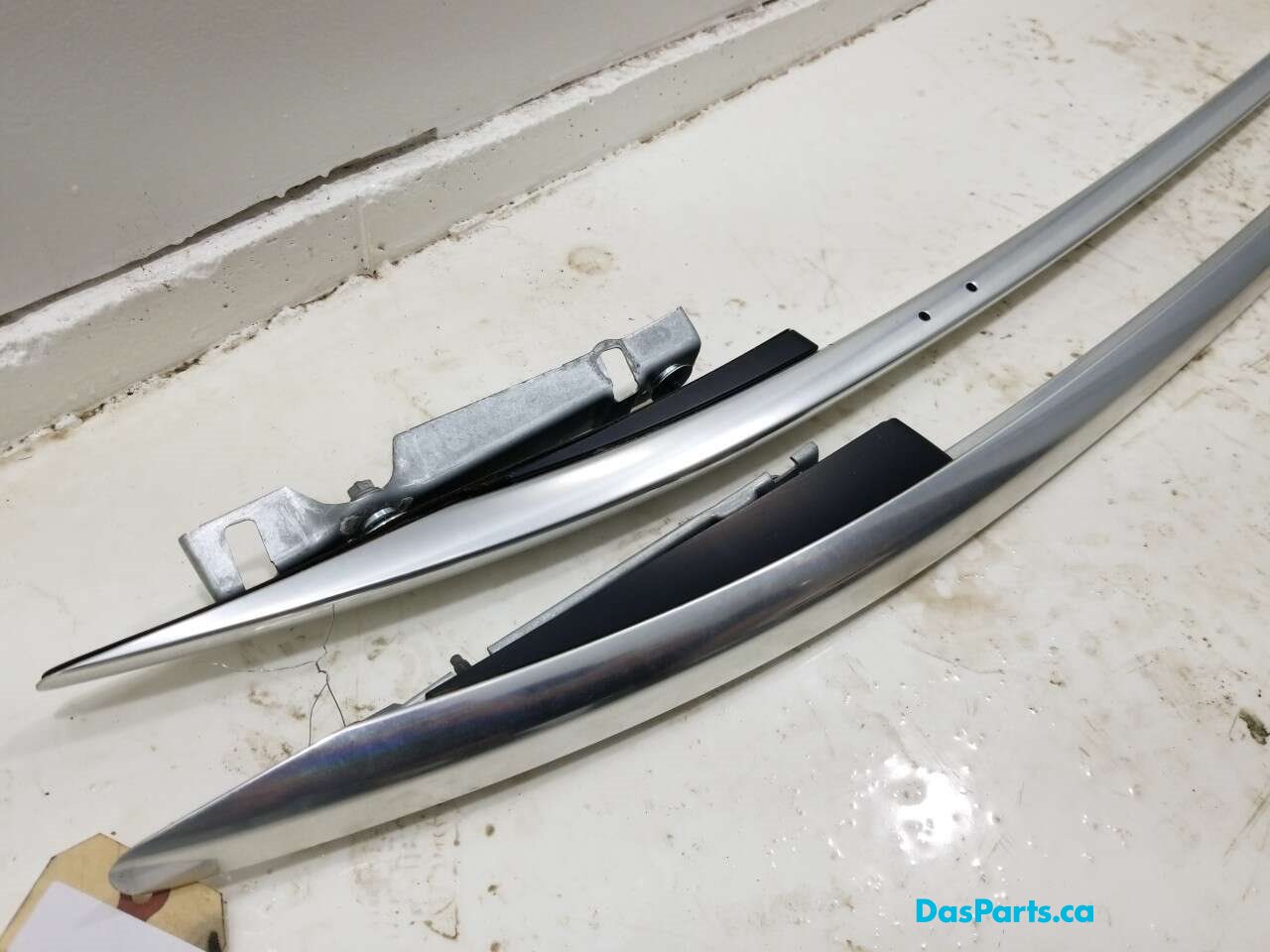 Roof Rail Pair