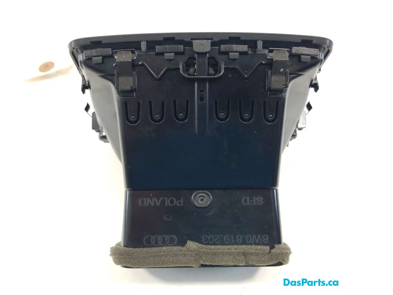 Rear Center Console Vent