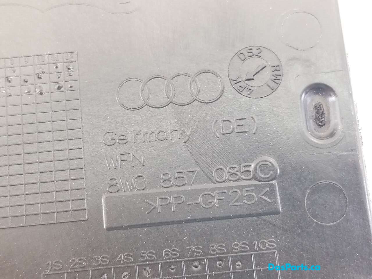 Dash Side Cover R
