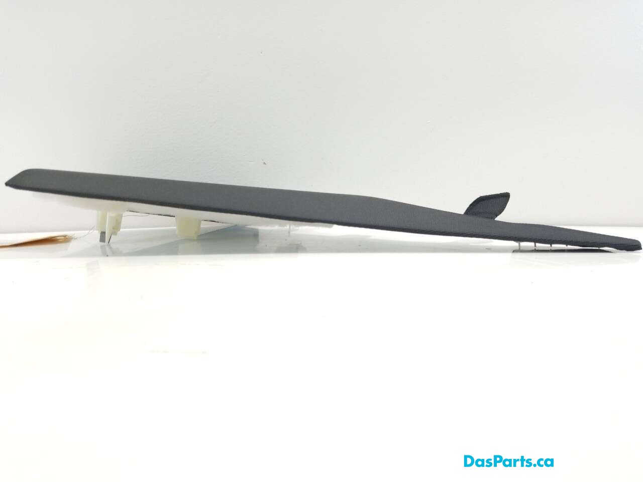 Headliner D-Pillar Trim L