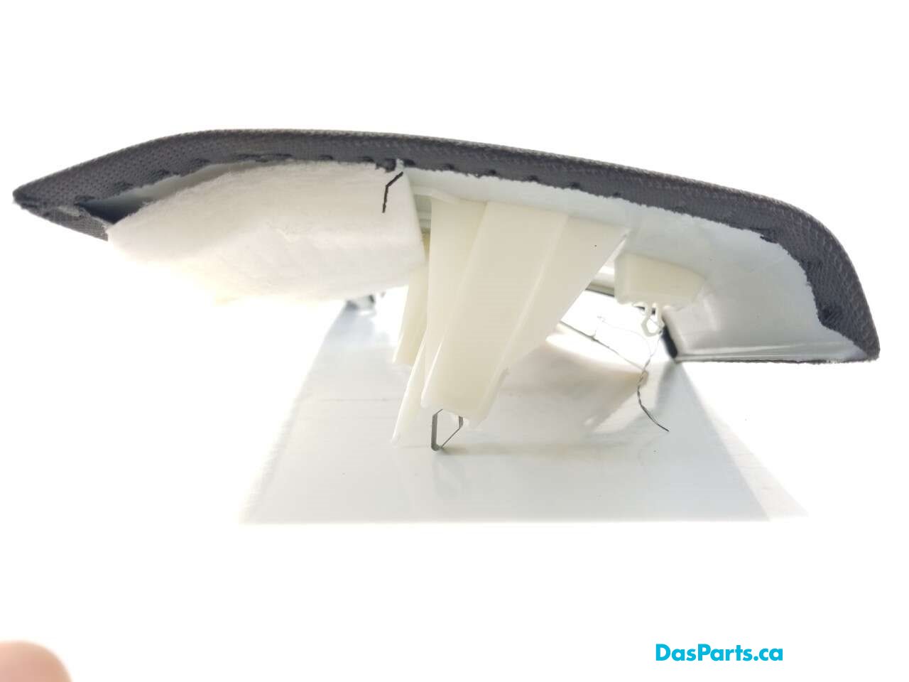 Headliner D-Pillar Trim R