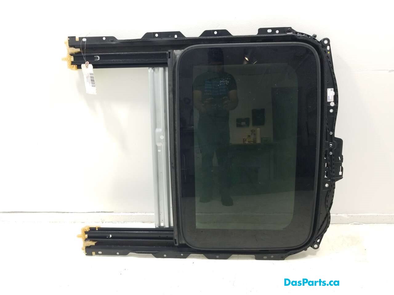 Sunroof Assembly