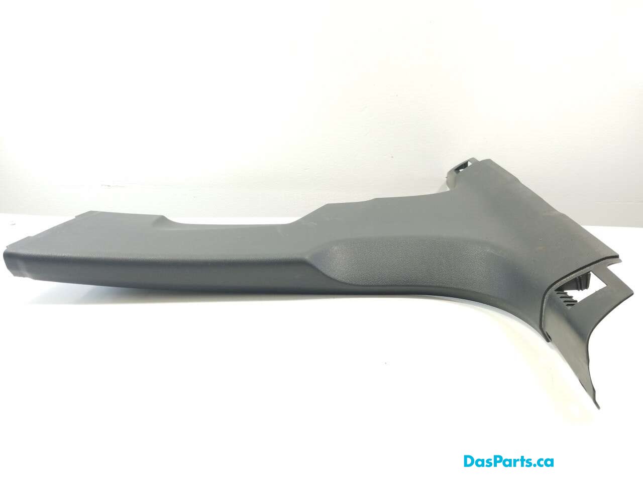 Lower B-Pillar Trim L