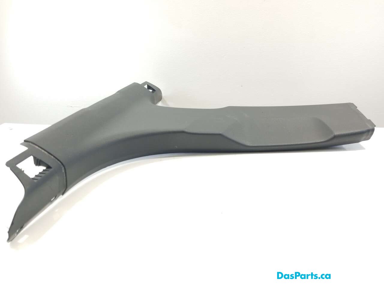 Lower B-Pillar Trim L