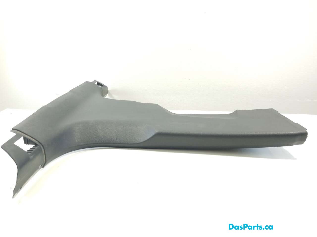 Lower B-Pillar Trim R