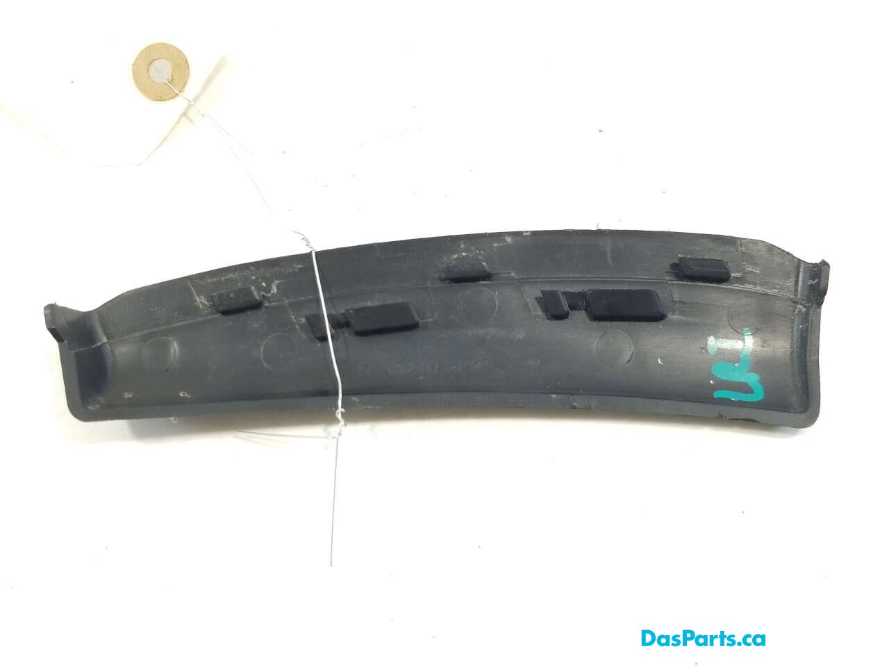 Taillight Trim LR Inner