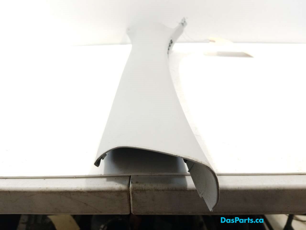Headliner A-Pillar Trim L