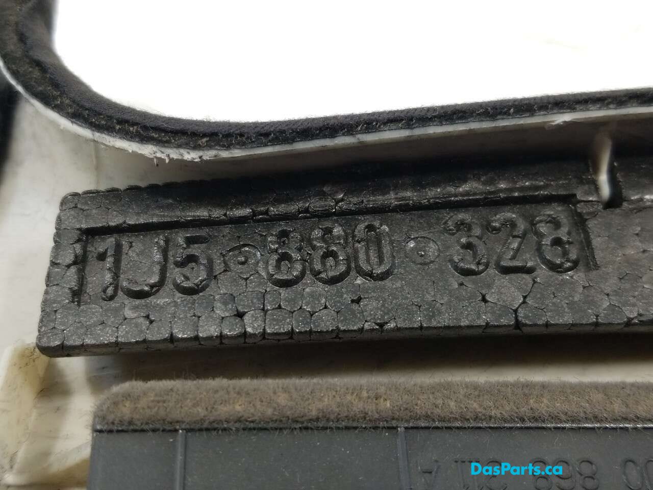 Headliner B-Pillar Trim R