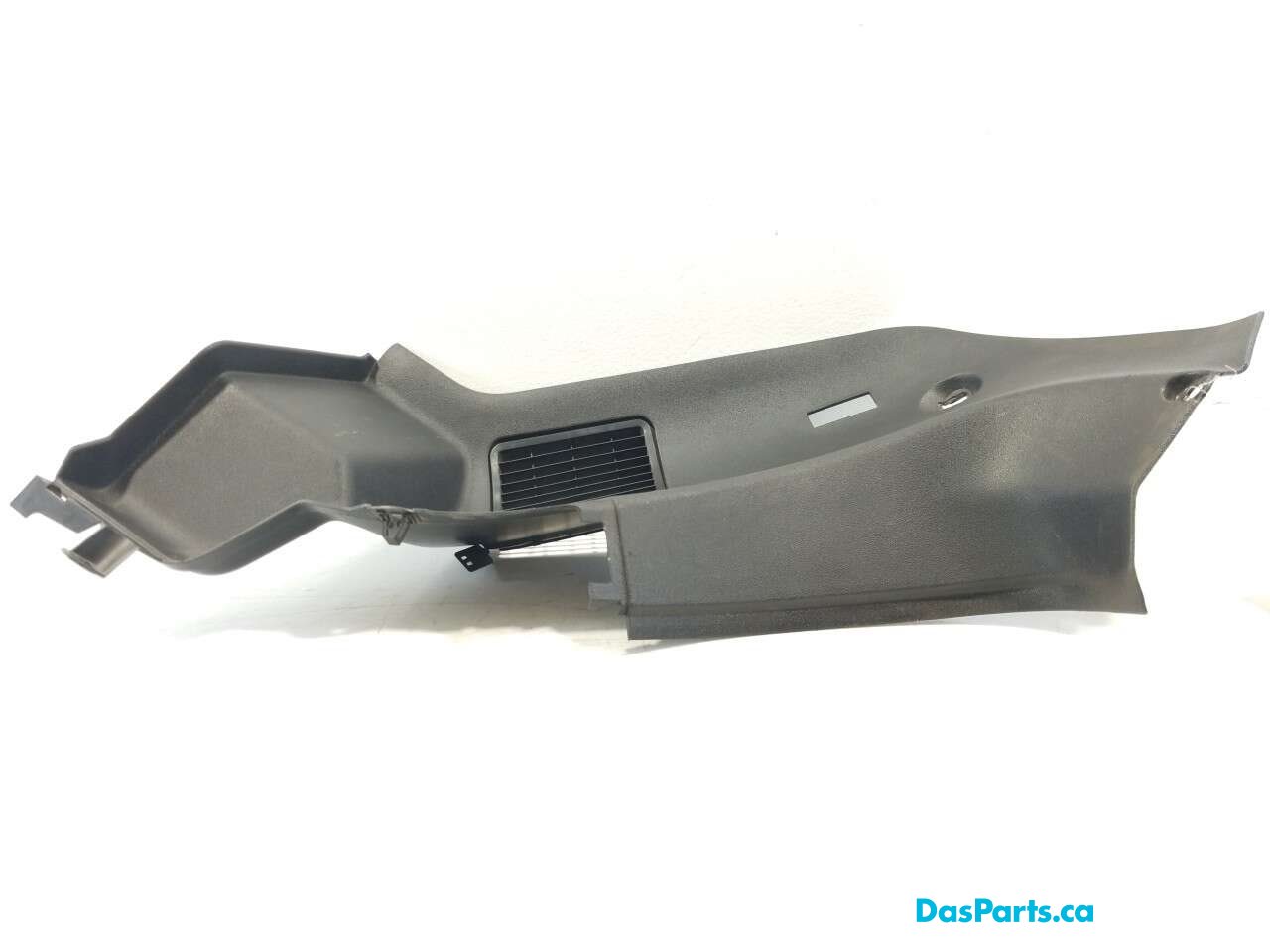 Lower C-Pillar Trim R