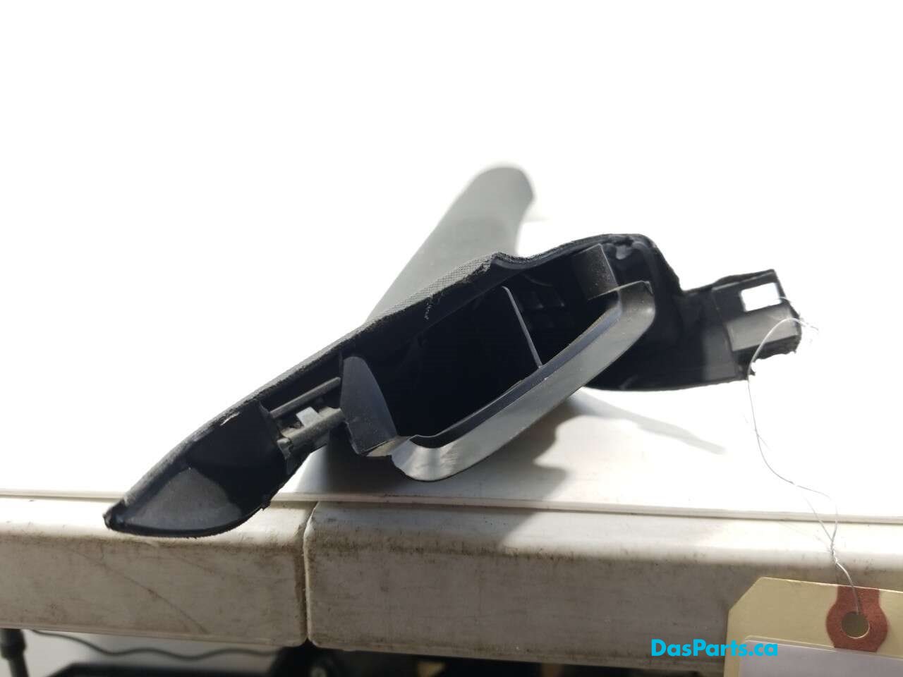 Headliner A-Pillar Trim R