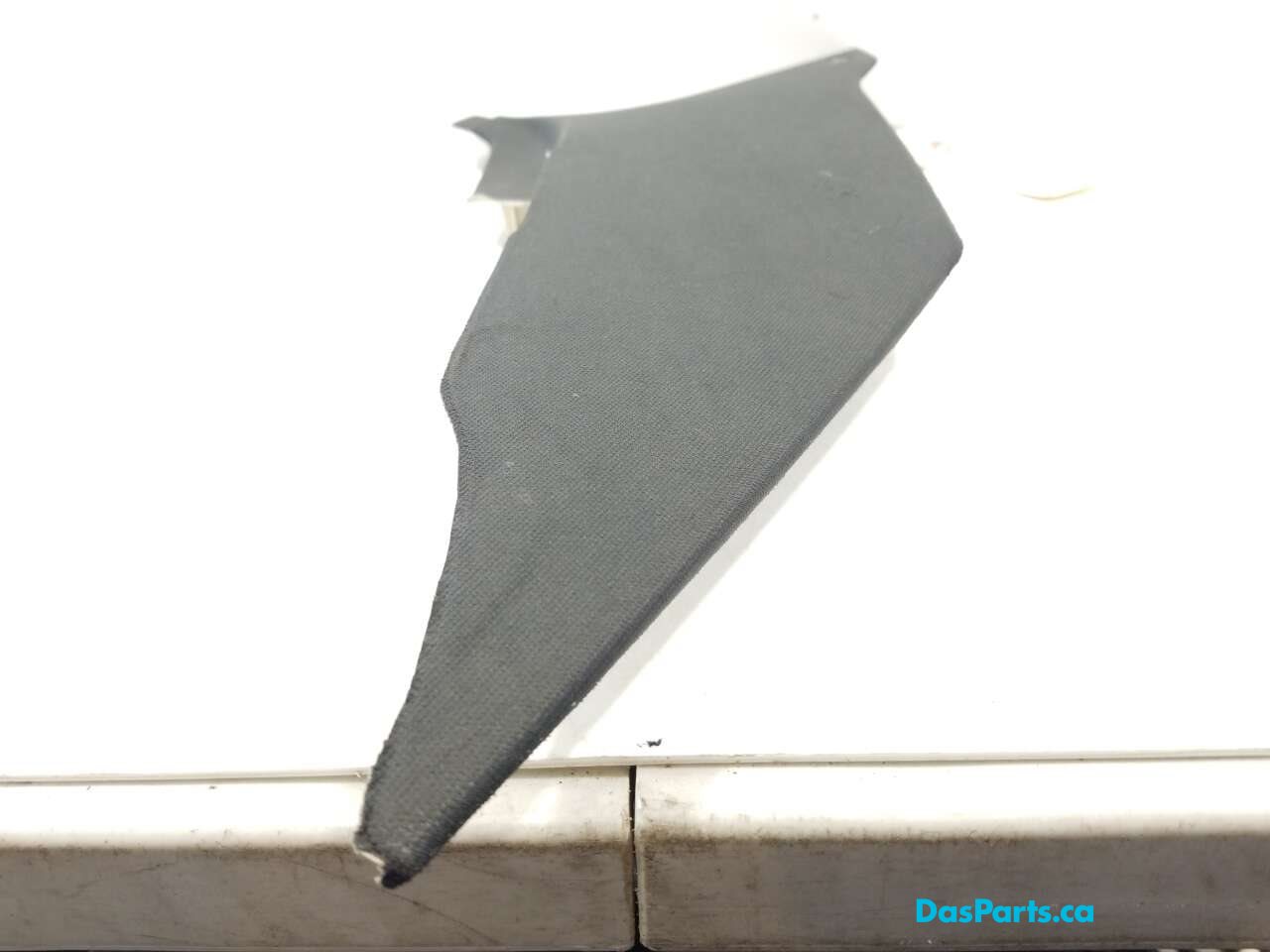 Headliner C-Pillar Trim R