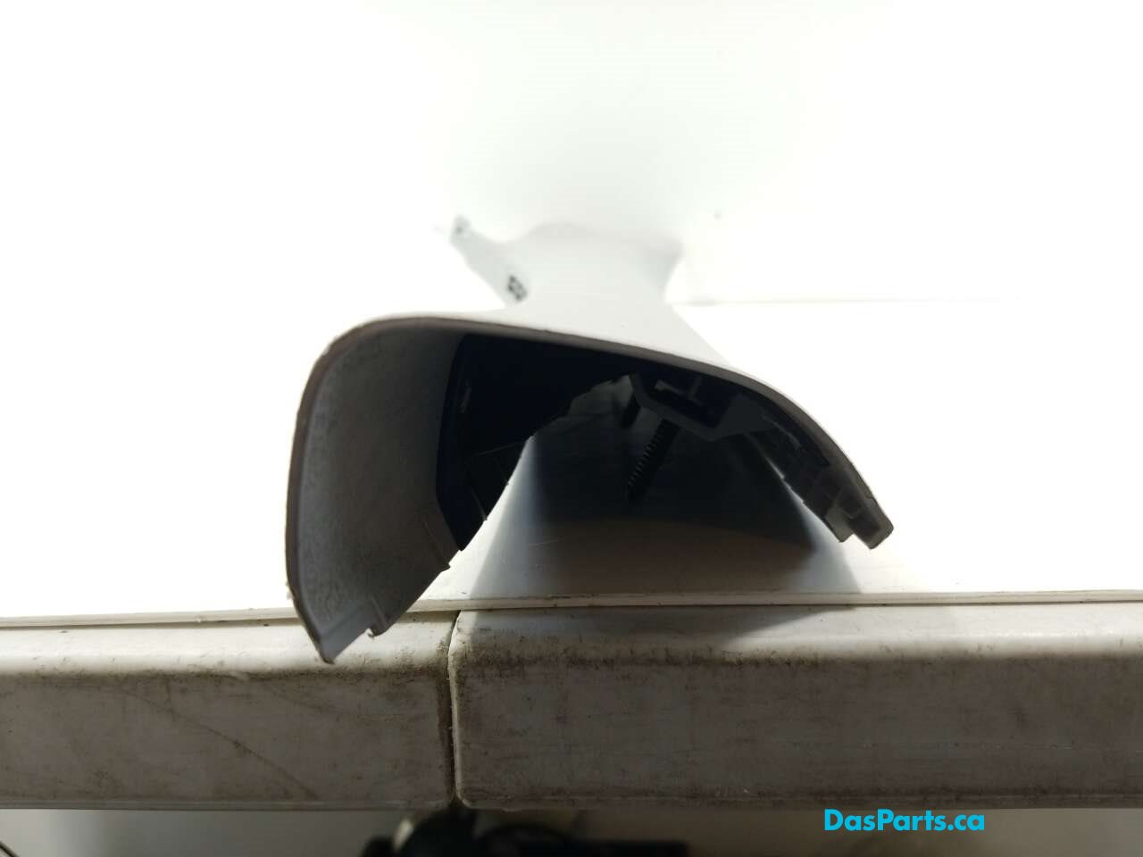 Headliner A-Pillar Trim R