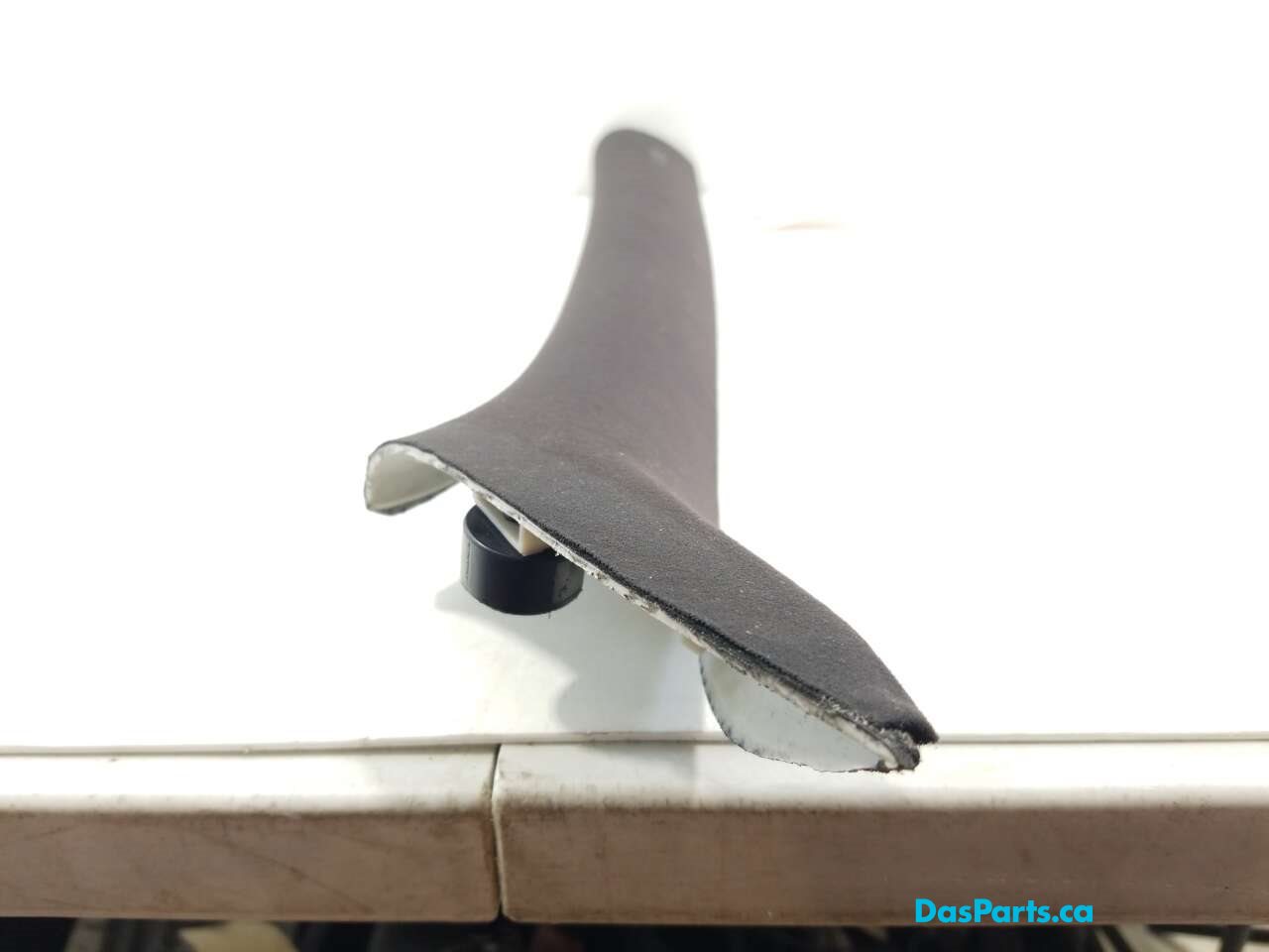 Headliner A-Pillar Trim L
