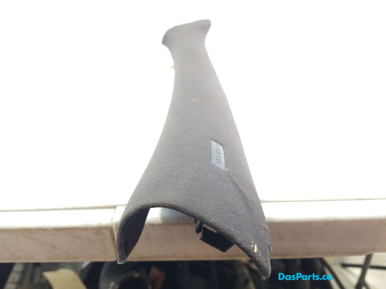 Headliner A-Pillar Trim R