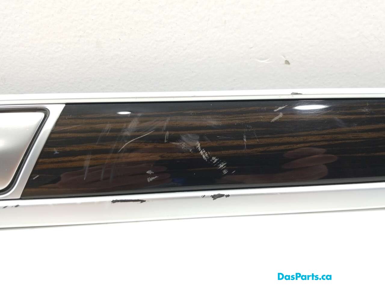 Door Trim RR