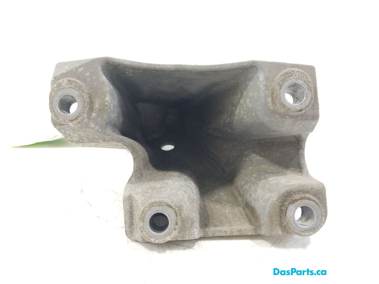 Engine Bracket R