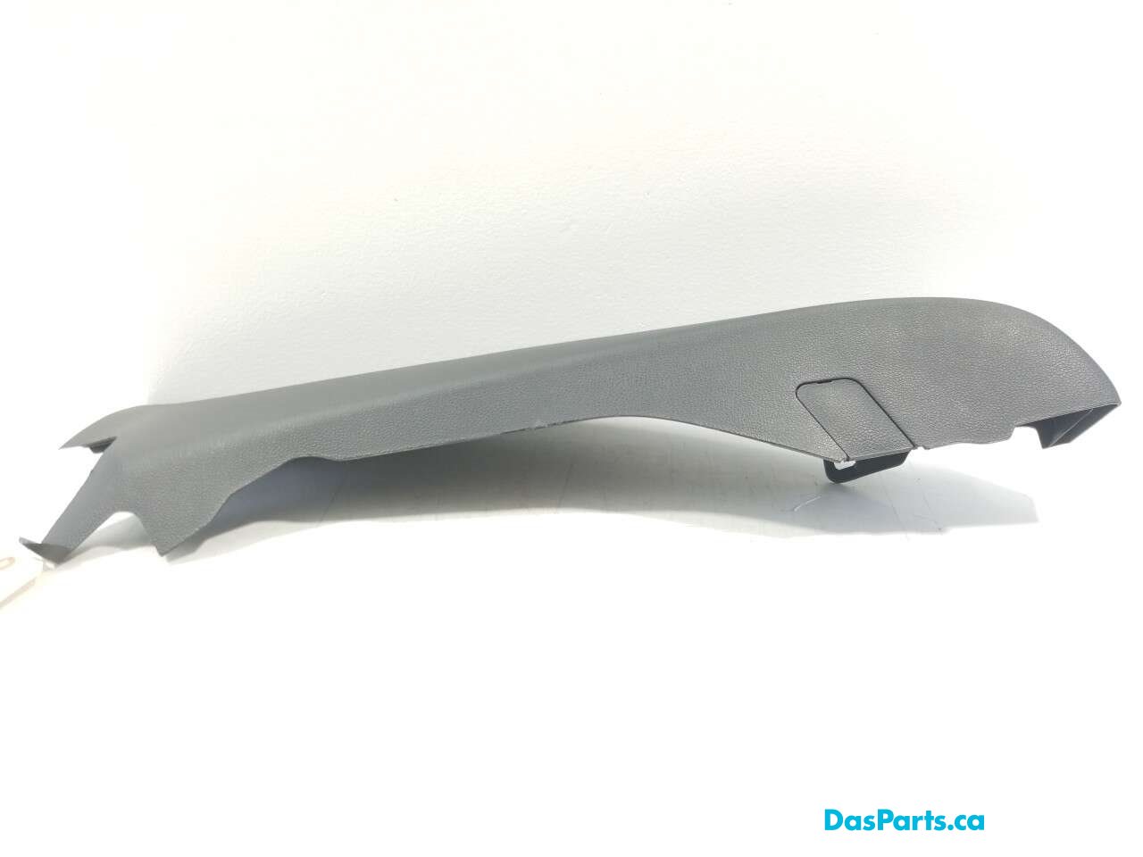 Lower C-Pillar Trim R