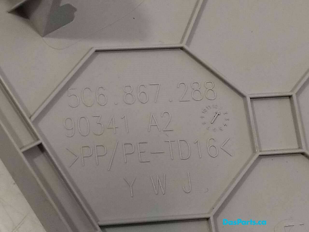 Headliner C-Pillar Trim R