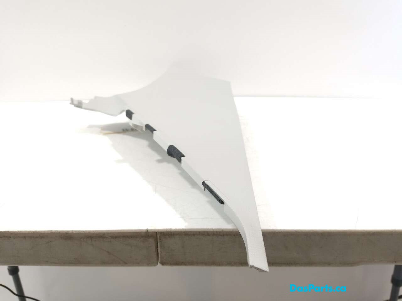 Headliner C-Pillar Trim R