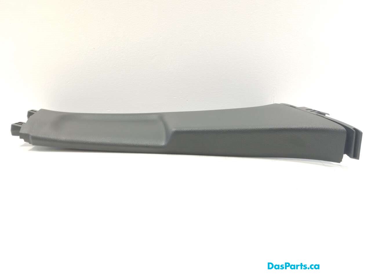 Lower B-Pillar Trim R