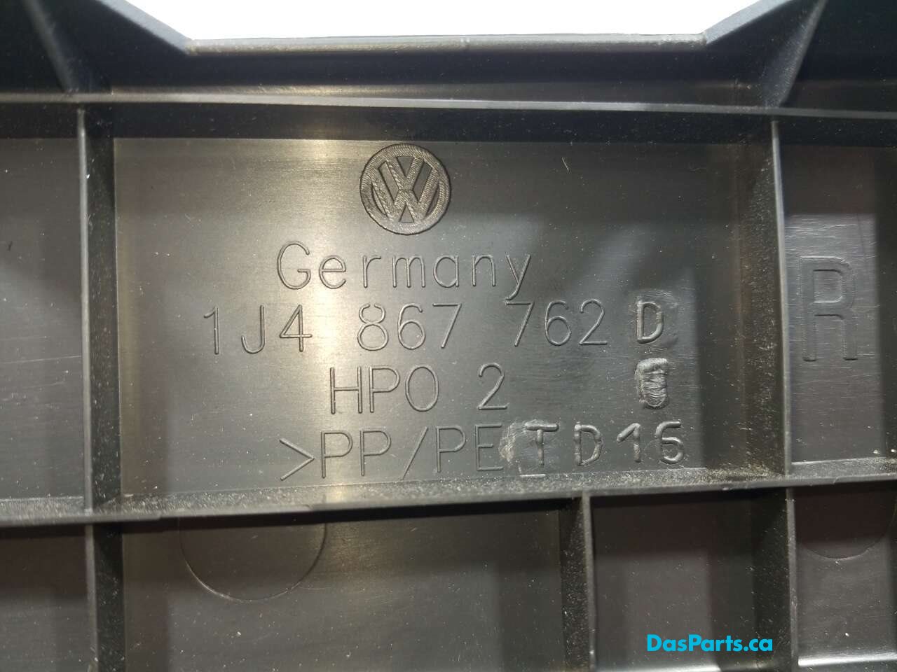 Parcel Tray Trim Right