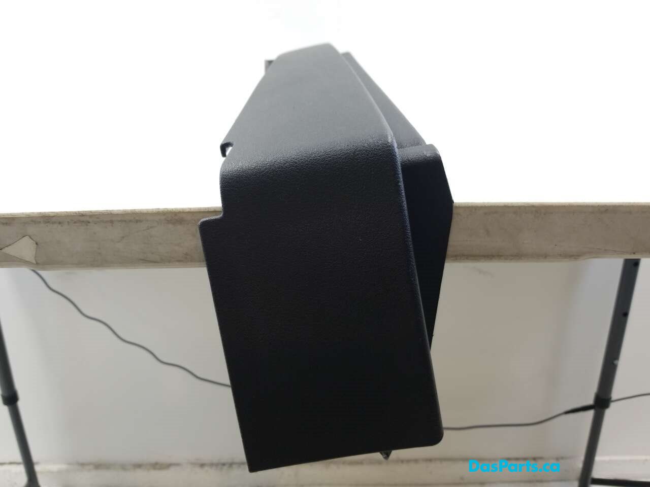 Parcel Tray Trim Right