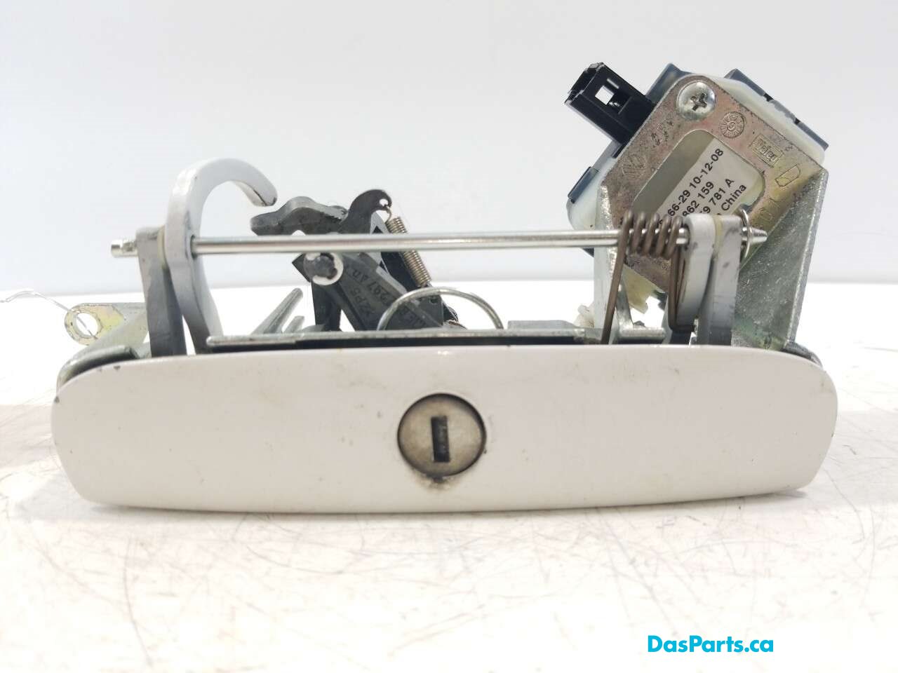 Hatch Handle Assembly