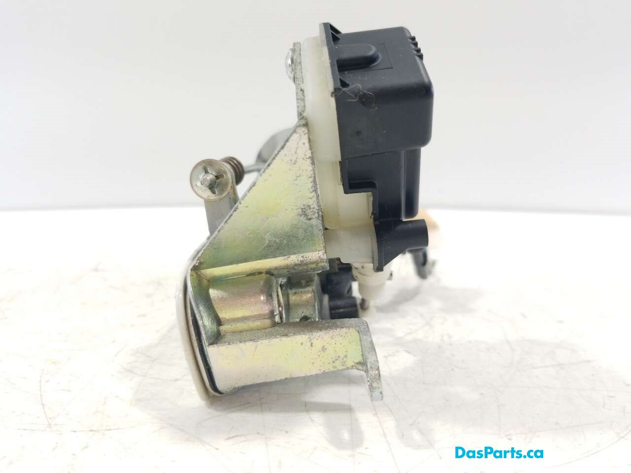 Hatch Handle Assembly