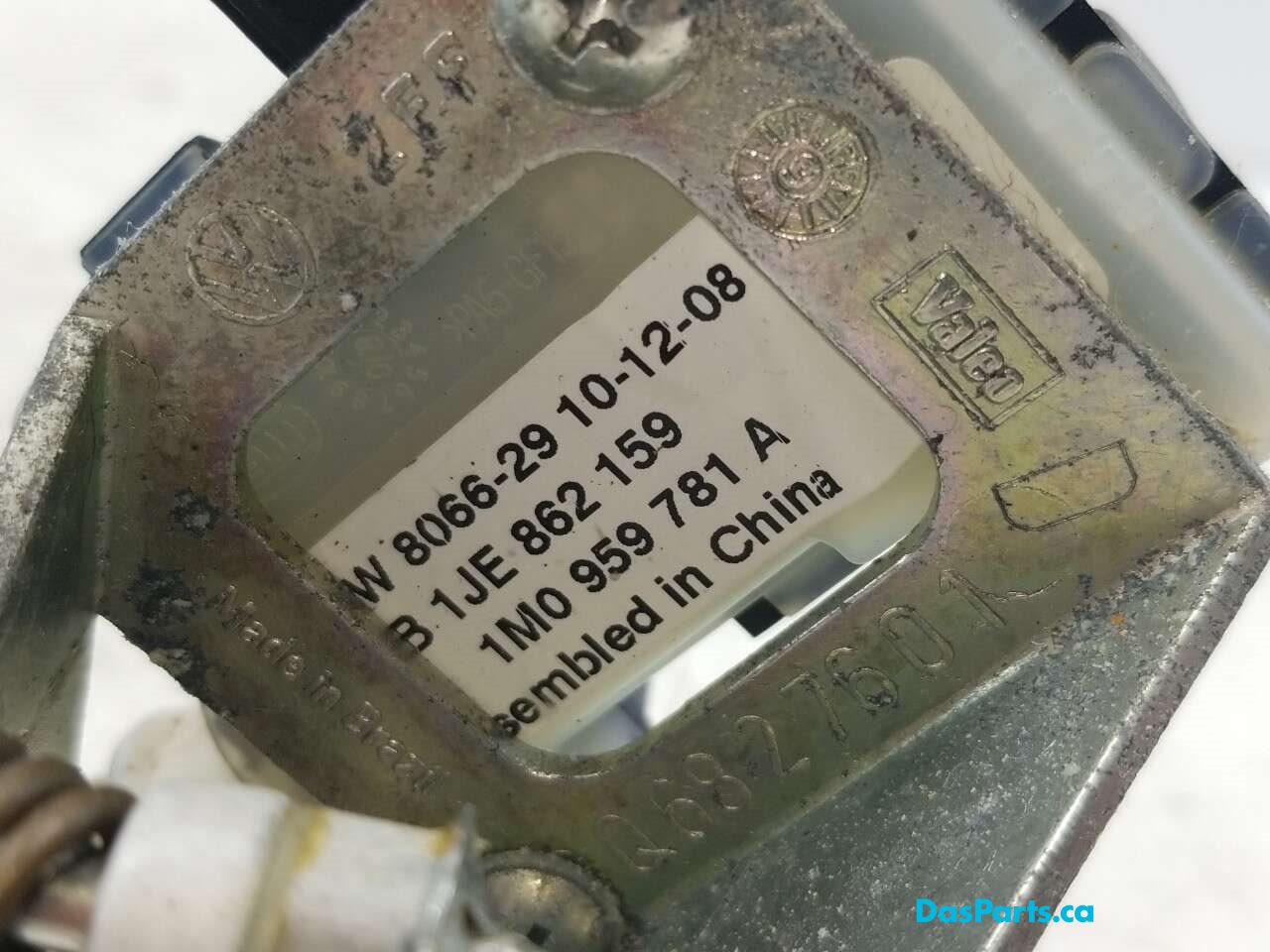 Hatch Handle Assembly