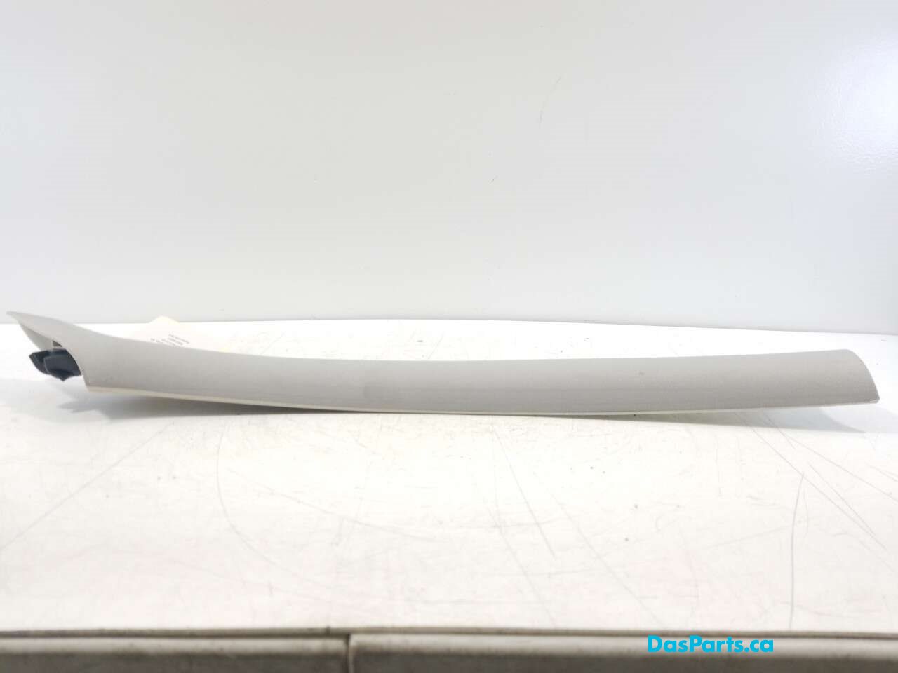 Headliner A-Pillar Trim R