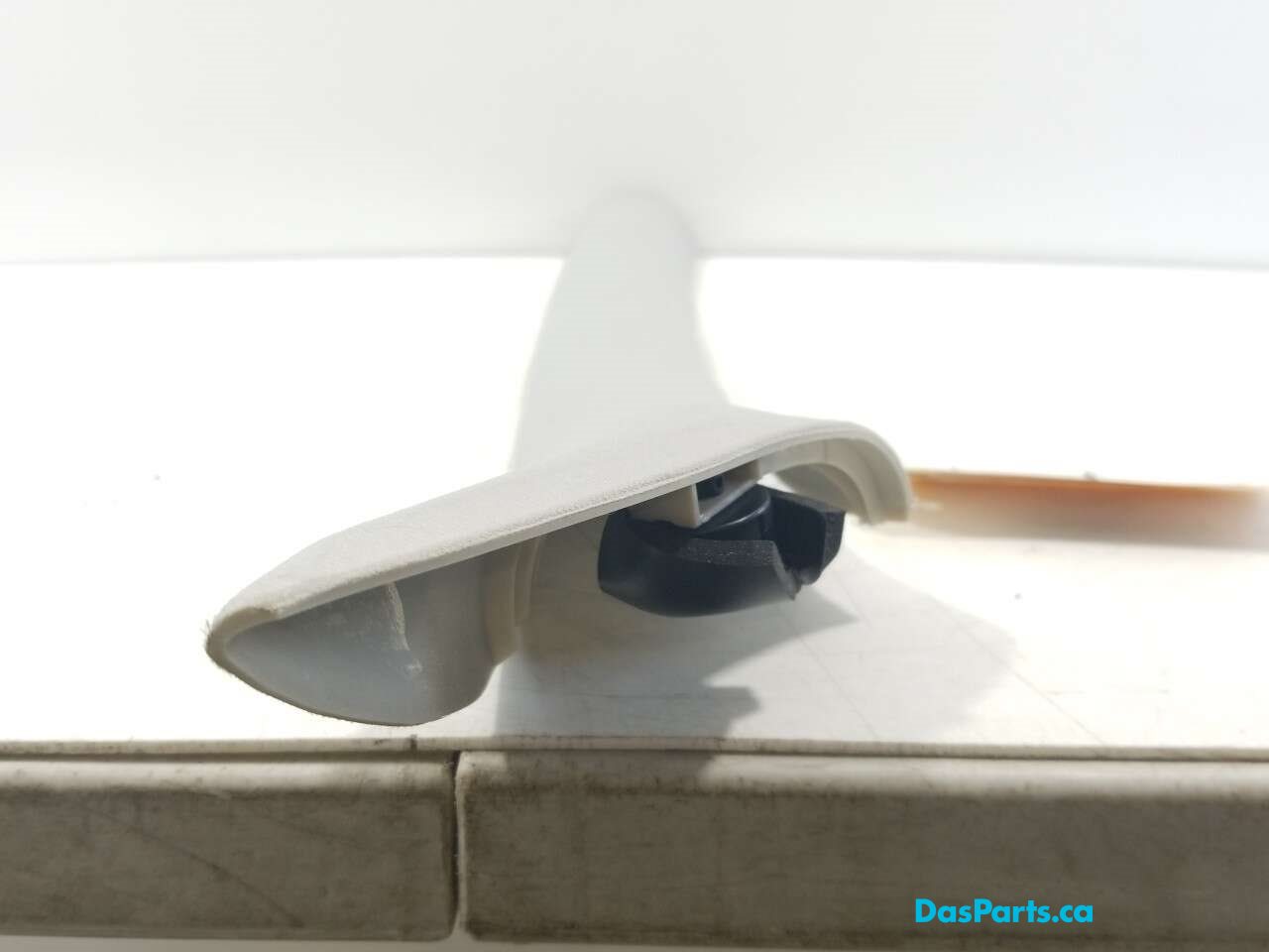 Headliner A-Pillar Trim R