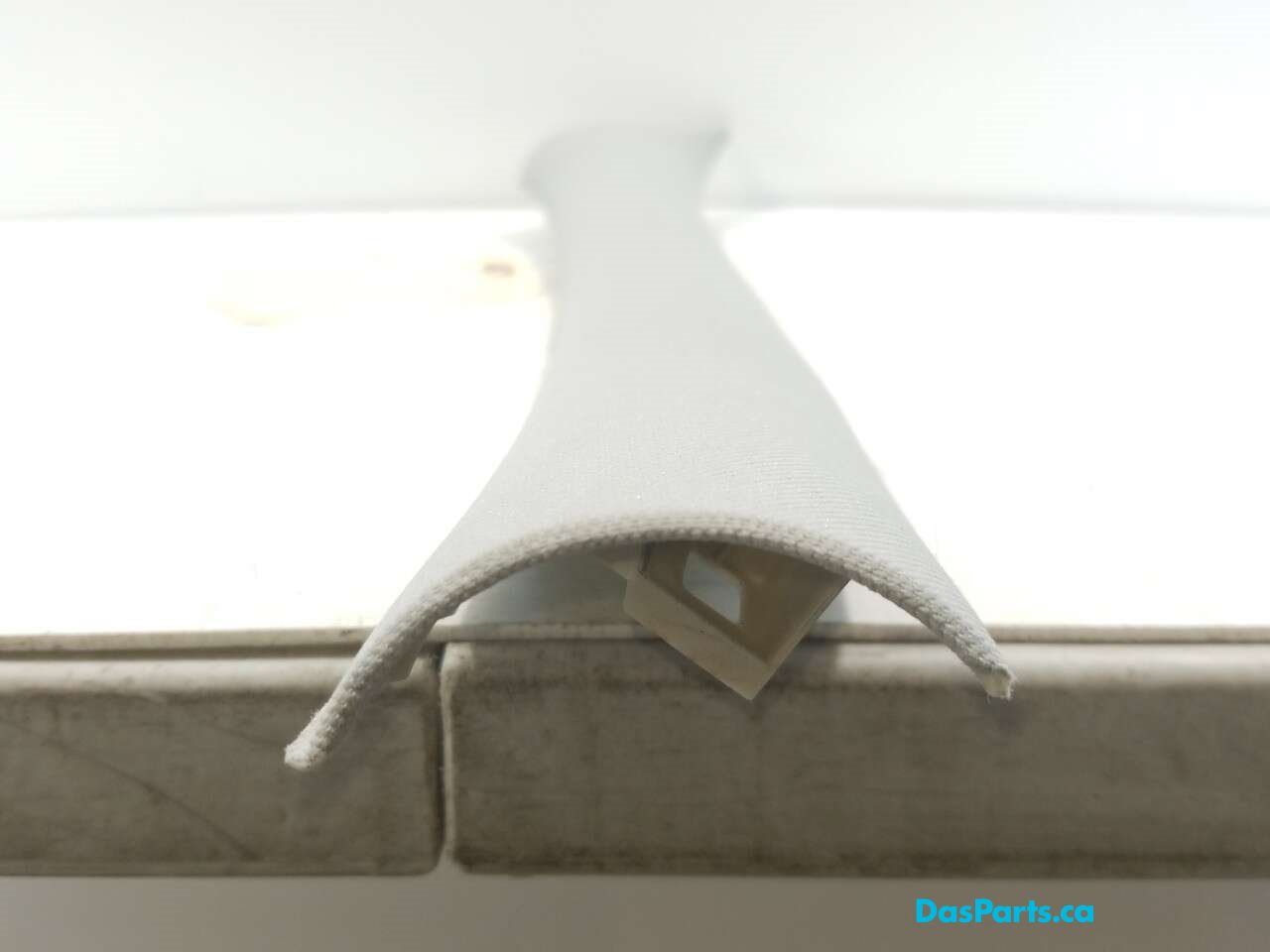 Headliner A-Pillar Trim R