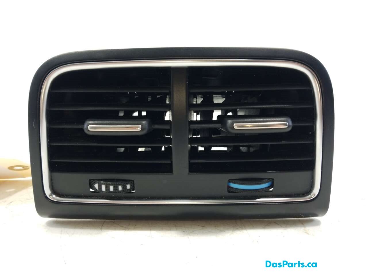 Rear Center Console Vent