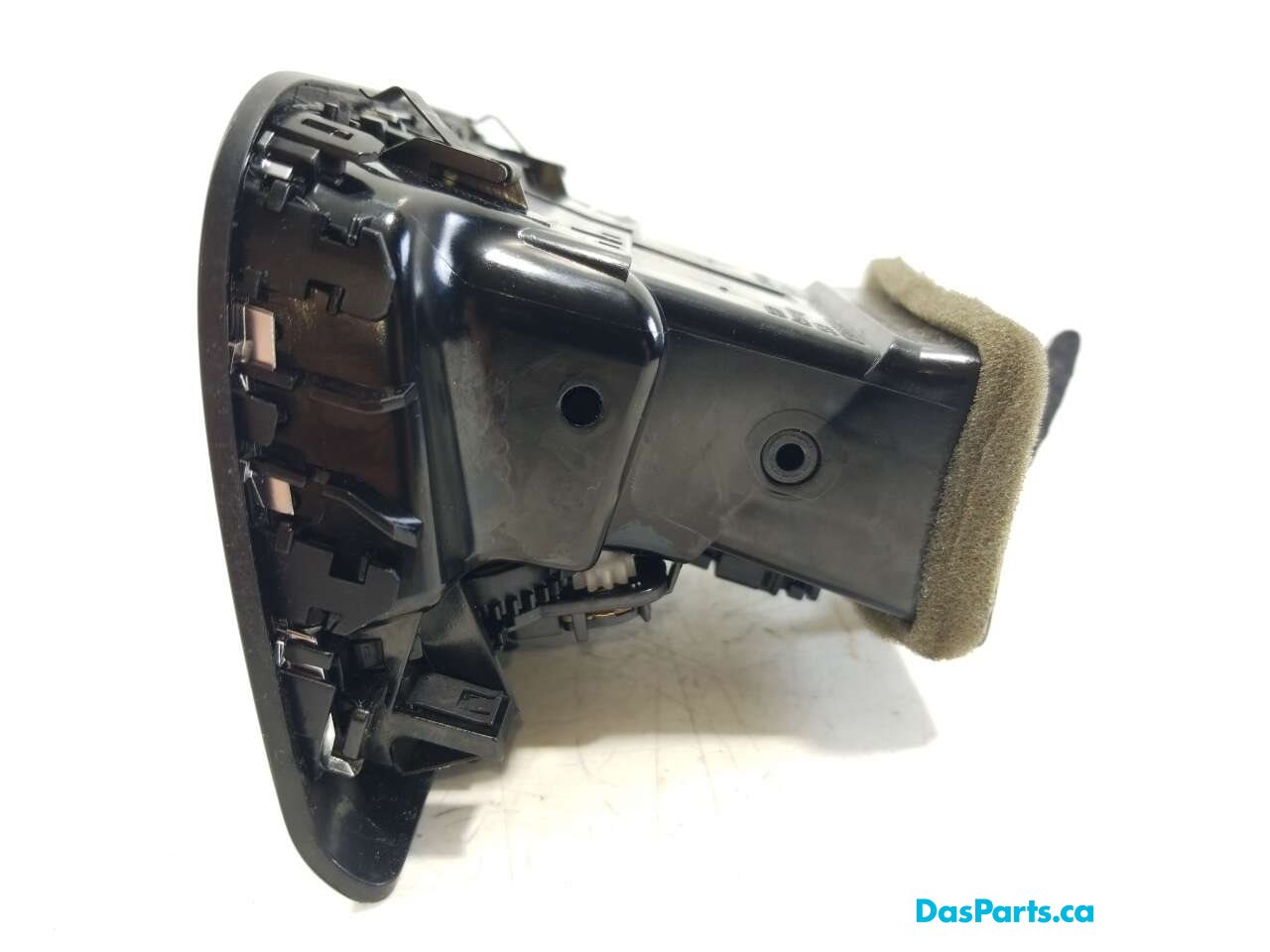 Rear Center Console Vent