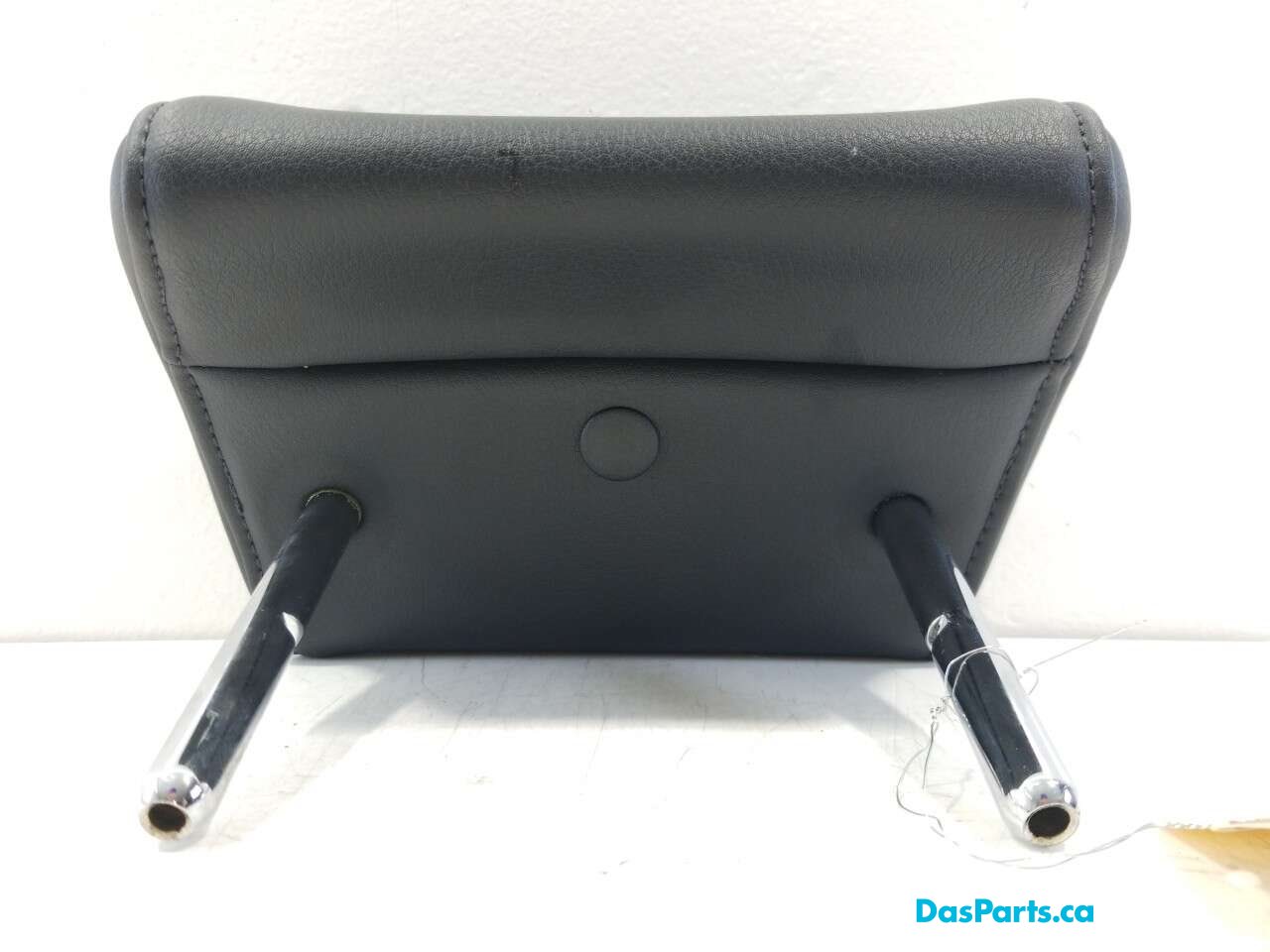 Rear Center Headrest