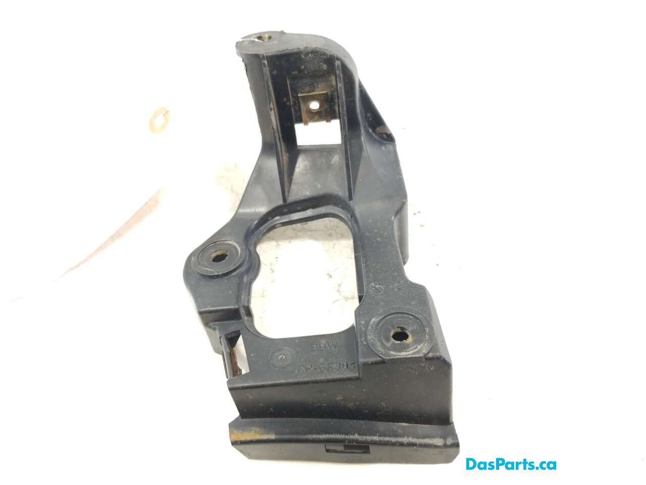 Side Skirt Retaining Bracket Right