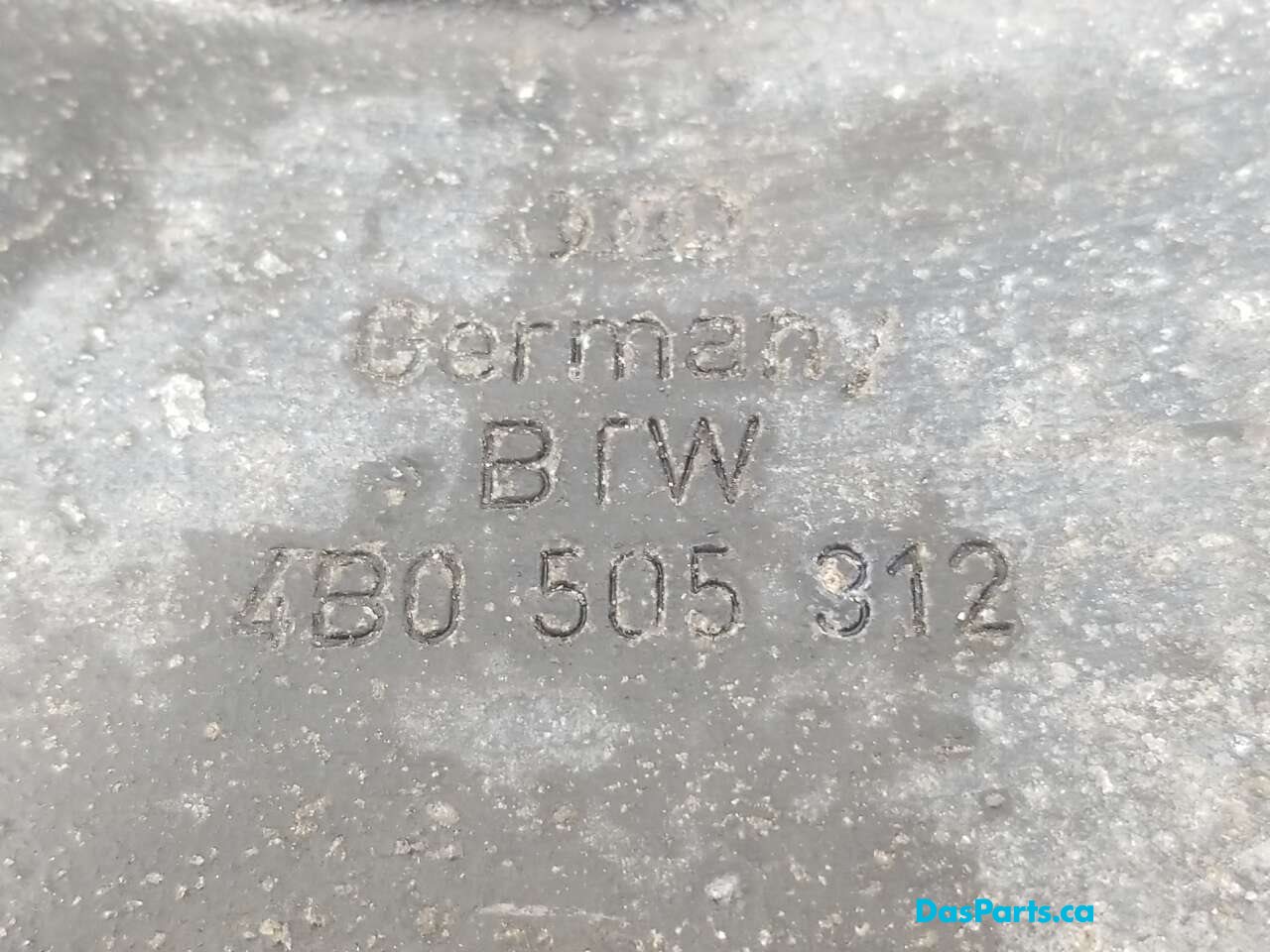 Rear Lower Control Arm R