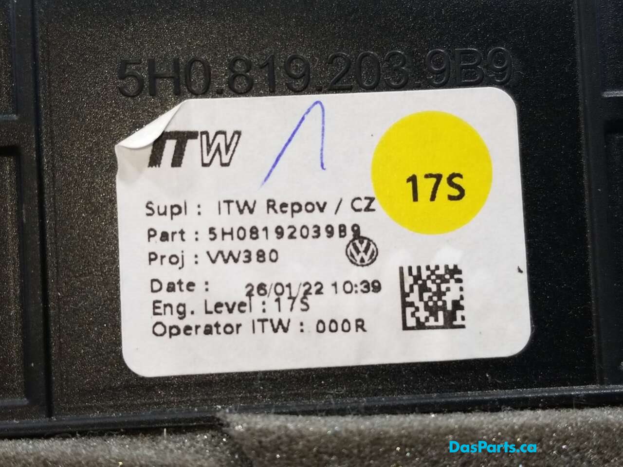 Rear Center Console Vent