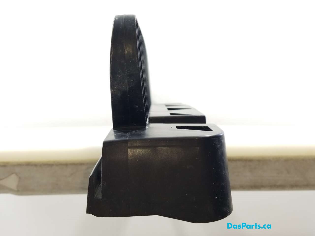 Bumper Guide R Mid 1