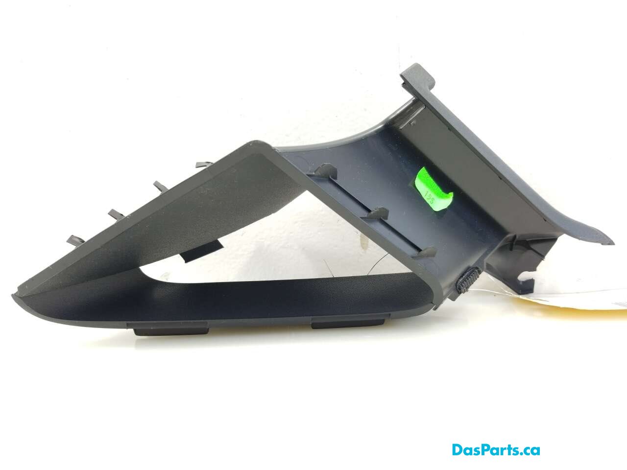 Quarter Glass Trim R