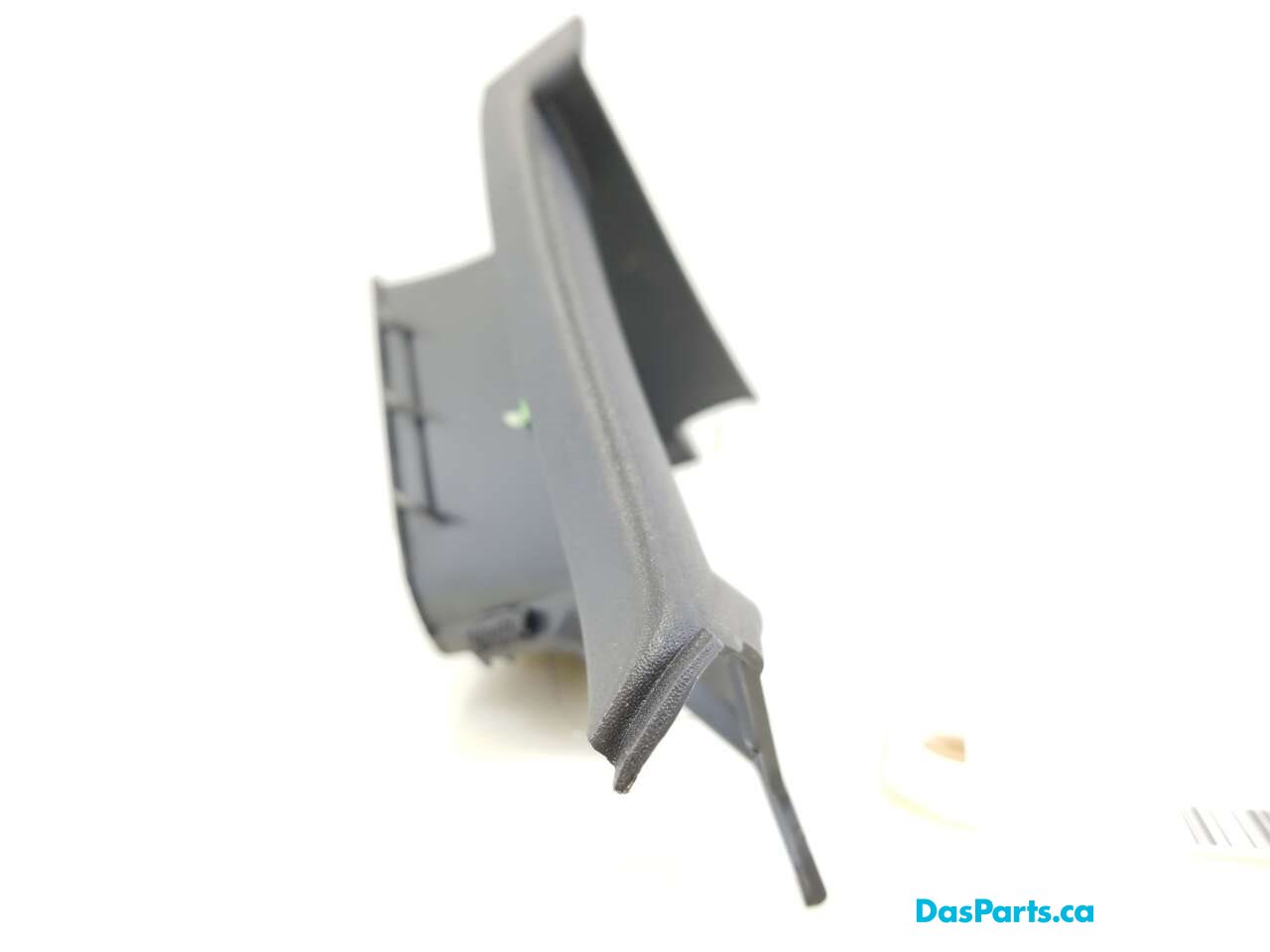 Quarter Glass Trim R