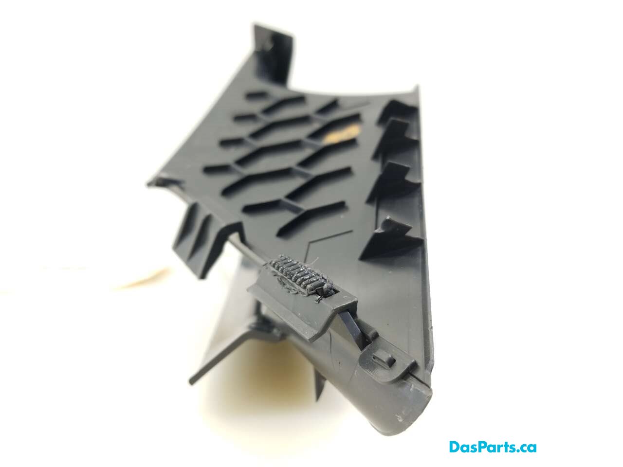 Quarter Glass Trim R