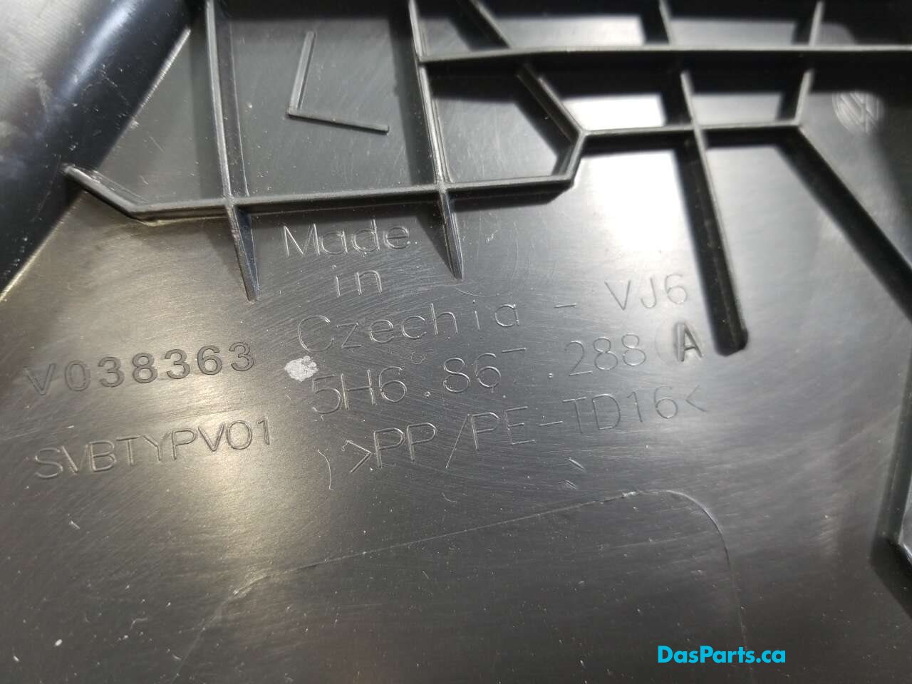 Headliner C-Pillar Trim R