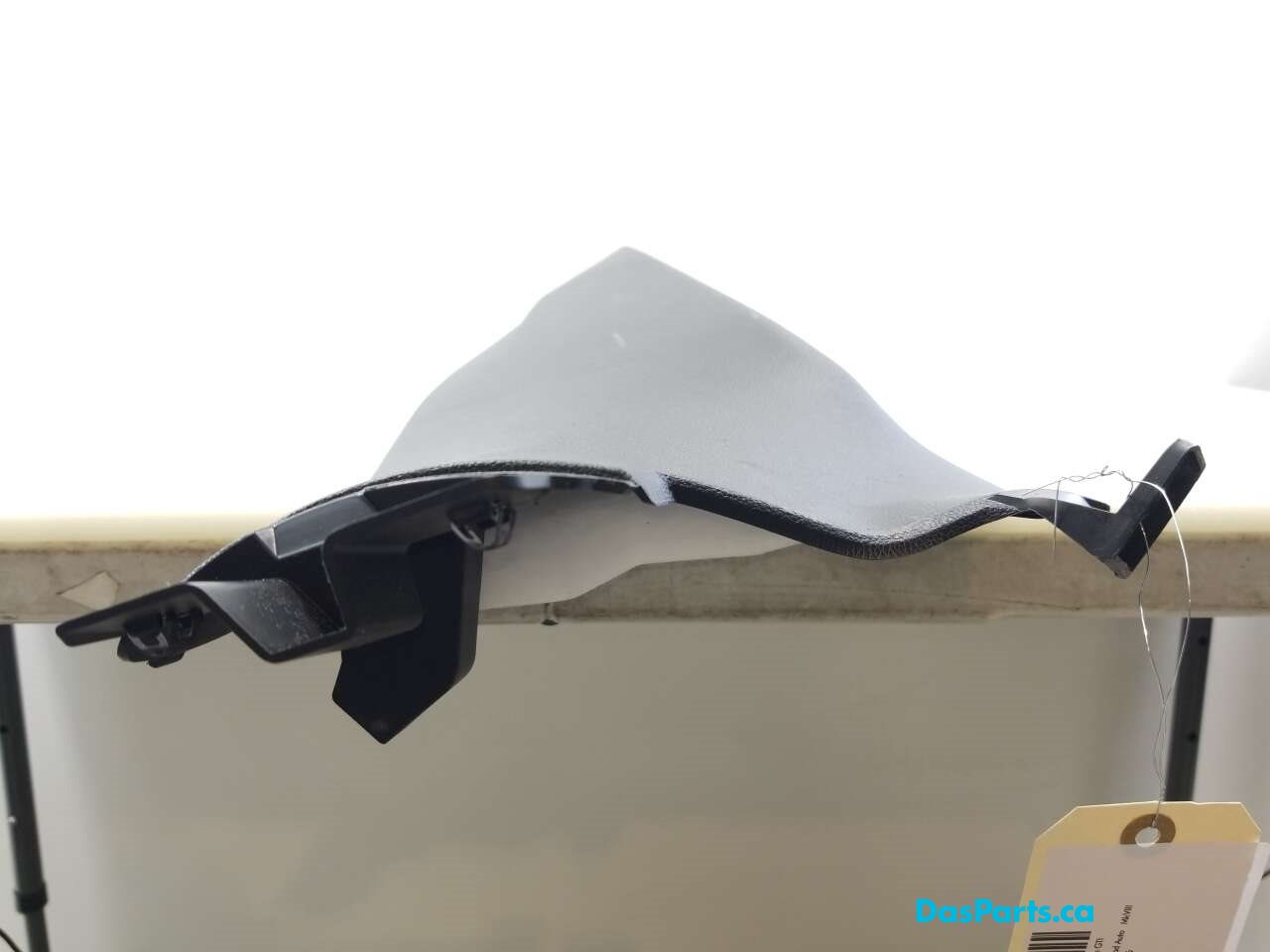 Lower C-Pillar Trim R