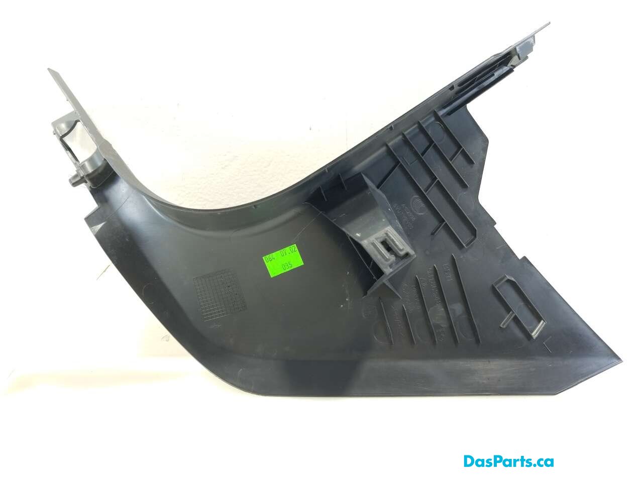 Lower A-Pillar Trim R