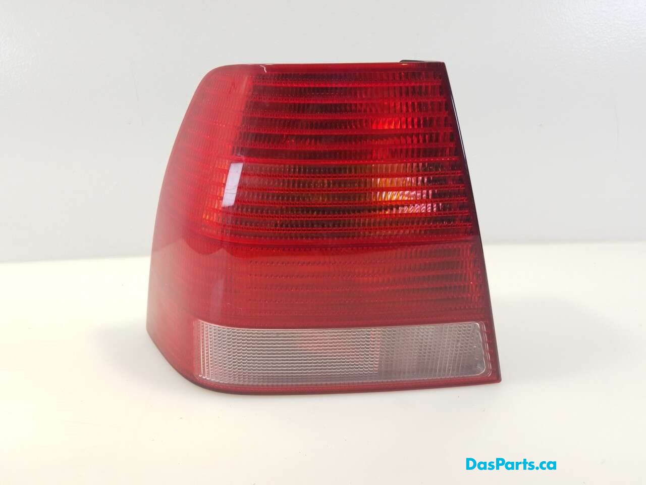 Taillight Outer LR